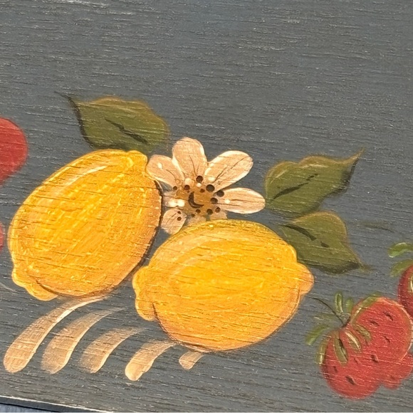 Rare Vtg Signed RUTH Blue With Floral Fruit Wood Top Basket Handles Strawberries - Picture 14 of 15